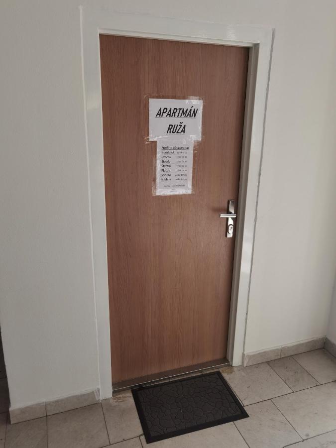Apartman Ruza Ruzomberok Exterior photo